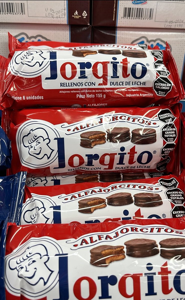 YendoOnLine's tweet photo. Aplaudo de pie la genialidad de @lauritalonso 
Todos tendríamos que comprar provisiones para alimentarnos el Domingo
Es casi un #VotoCantado pero con la iniciativa de otro grande @MauricioMacri que es leal al primo @JorgeMacri
#QueSigaElPro https://t.co/55oXXJrXf8
