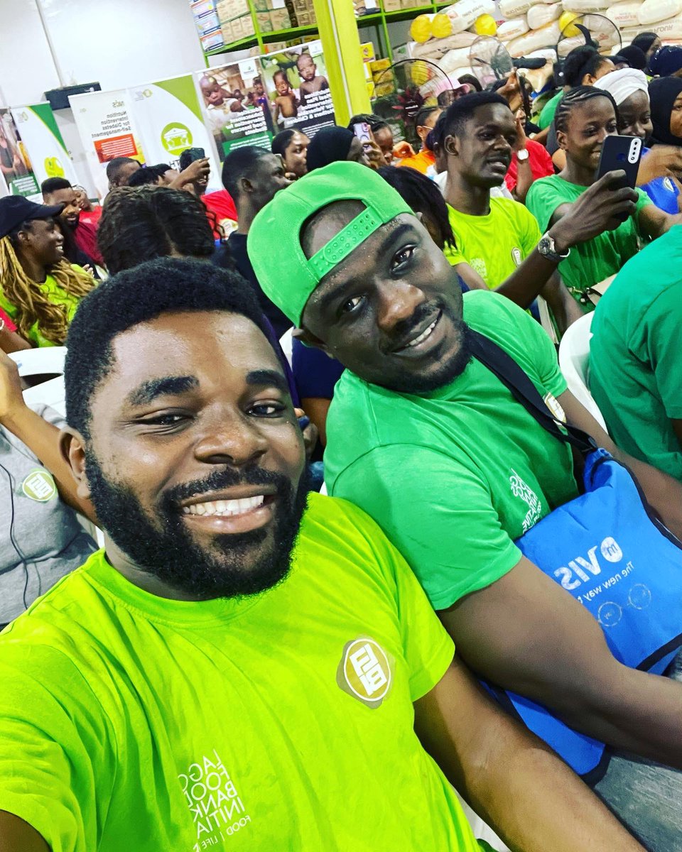 p_temitayo's tweet photo. It’s Youth Days of Service. We are live at @lagosfoodbank

#ydos2023 #ydos #lfbi #lagosfoodbankinitiative #lagosfoodbankvolunteer https://t.co/0Yd03VRUcD