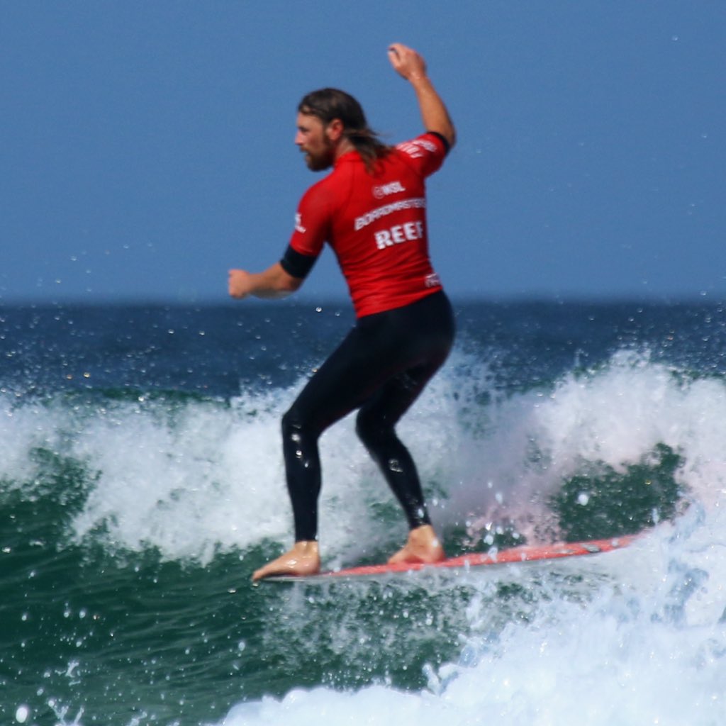 camera_anchor's tweet photo. If the surfing wasn’t entertaining enough, the commentary by Tom &amp; Rob from @CrestPodcast have made this @WSL_QS Longboard event epic! The beach was really invested and enjoying the heats 🤙🏼
Can’t wait for more!
Surfers:
🟥 Ben Skinner 🏴󠁧󠁢󠁥󠁮󠁧󠁿 
🟩 Elliott Dudley 🏴󠁧󠁢󠁷󠁬󠁳󠁿 
🟦 Blake Jones 🏴󠁧󠁢󠁷󠁬󠁳󠁿 https://t.co/wZftyHeQDO