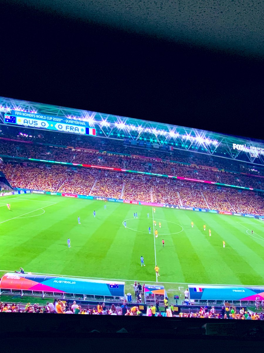 MonicaMarie13's tweet photo. Being from San Antonio I don’t see Australia vs France…I see @Patty_Mills  vs Tony Parker 😊 @spurs #FIFAWomensWorldCup 🇦🇺🇫🇷 https://t.co/3LTqDBhhpq