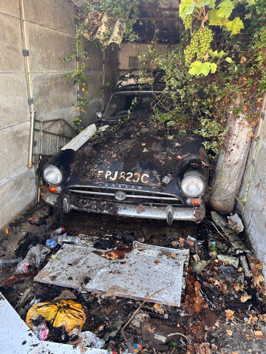 BarnFindsUK's tweet image. Ad - Sunbeam Alpine IV
On eBay here --&amp;gt;&amp;gt; ow.ly/oYB550PxZkI

 #SunbeamAlpine #ClassicCar #VintageCar #barnfind #garagefind #ukbarnfinds #retrocar