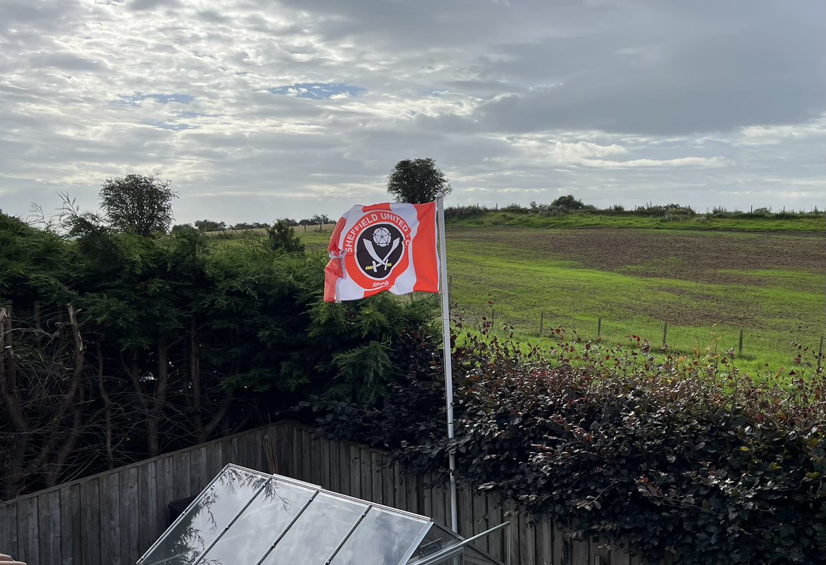 thirskblade's tweet photo. @phoenixblade1 Flying the flag in North Yorkshire this morning https://t.co/dLt2pvCZQQ