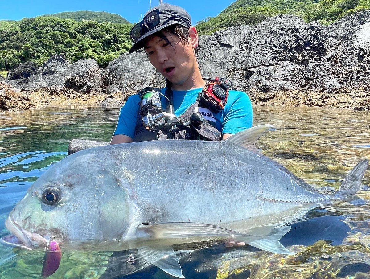 tomohiko1992's tweet photo. 夏を全力で楽しんできた。
７月の屋久島遠征🎣

次の日悲劇がありました。笑 https://t.co/7j5dCnzFZs