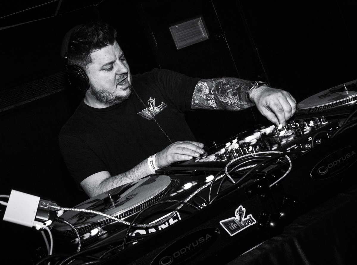 levelupleroy's tweet photo. Word up folks something a bit different from me… tonight you can catch me dropping some #ghettofunk #disco #house #futurefunk grooves and more at the @LambInnNorwich 9 till late 🔥 #levelupleroy #dj #norwich #disco #house #funk #vibes #drinks #craftbeer #cocktails #garden https://t.co/veyFE5lZBu