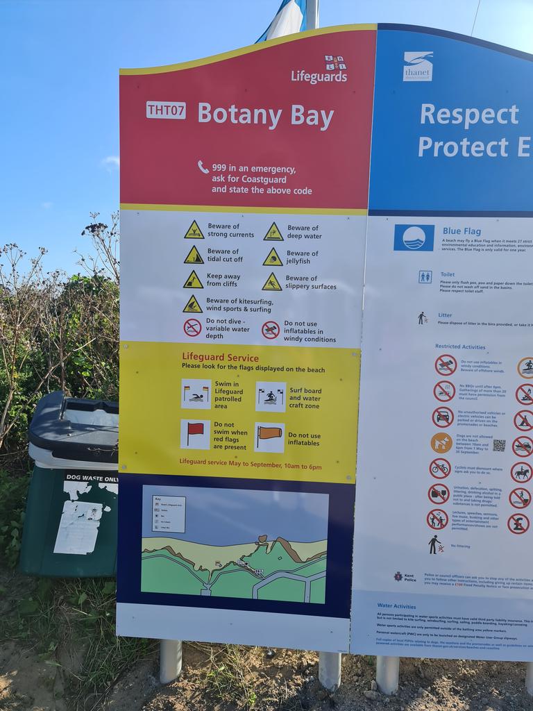 Thanet_CommSafe's tweet photo. Great to see the new information signage along the Thanet coastline. Displaying who to call in a coastal emergency is essential to help get the most appropriate search & rescue asset to the incident as quickly as possible👍.
#margate #Broadstairs #Ramsgate
#knowwhotocall https://t.co/EEcRJLgGWb