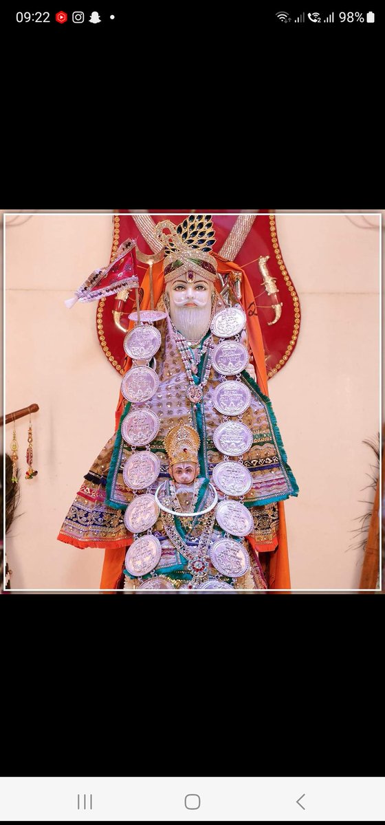 महाभारत कालीन तीर्थ पंडोखर सरकार धाम पूरे विश्व में विख्यात दैहिक दैविक भौतिक तप आदि संकट का निवारण पंडोखर सरकार अमावस्या पर्व से दशमी तिथि तक दरबार लगता है जहां भूत  प्रेत का निवारण किया जाता है किया जाता है।