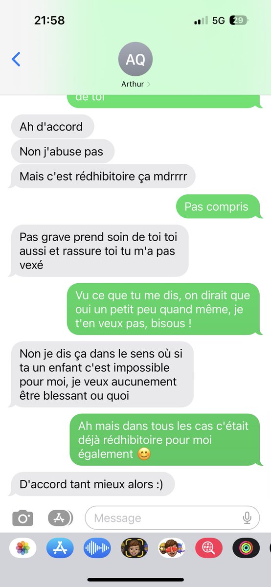 cocaineblanche's tweet image. Le mec du boulot qui se vexe car je ne répond pas à ses avances et qui me dit « c’est rédhibitoire » car j’ai un enfant 🚮 alors que moi c’est rédhibitoire car il pue de la gueule