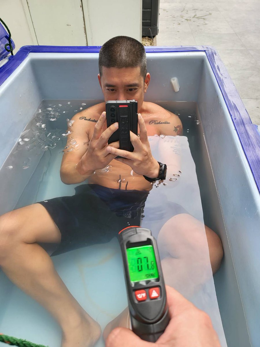 MJBank's tweet image. You will never know the violence it took to become this calm.
#DailyDip #IceBath
#WimHofMethod 
#CalmDownB
#WimHof
#StressSuppression 
#StressSuppressor 
#BeliefBank