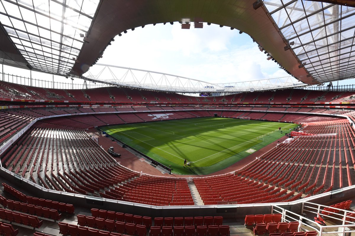 Arsenal's tweet image. We're back and ready to do it all over again ✊