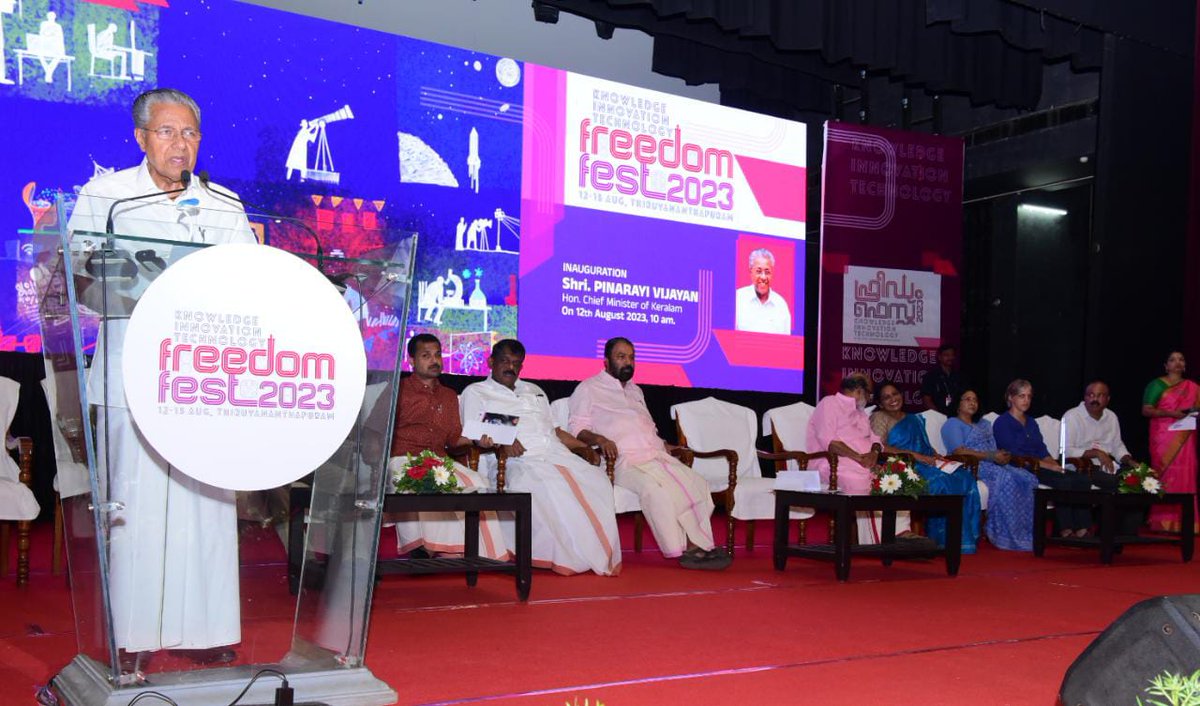 freedomfest23's tweet photo. പുതിയ കാലഘട്ടത്തിലെ അറിവുകളും സാങ്കേതികവിദ്യകളും  എല്ലാവർക്കും ലഭ്യമാക്കാൻ സംസ്ഥാന സർക്കാർ പ്രതിജ്ഞാബദ്ധമെന്ന് മുഖ്യമന്ത്രി പിണറായി വിജയൻ പറഞ്ഞു. ഫ്രീഡം ഫെസ്റ്റ് 2023 ന്റെ ഉദ്ഘാടനം തിരുവനന്തപുരത്ത് നിർവഹിച്ച്  സംസാരിക്കുകയായിരുന്നു അദ്ദേഹം.

#FreedomFest #CM #PinarayiVijayan https://t.co/e6uza2dgCm
