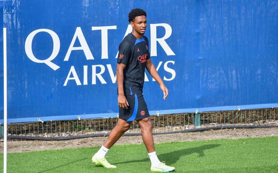FabriceHawkins's tweet photo. 🚨🔴🔵Abdou Diallo va quitter le Paris Saint-Germain pour signer au Qatar avec le Al-Arabi SC 🇶🇦

🔹Contrat de 4 ans 

🔹Des projets sont prévus entre le Qatar et sa fondation, basée à Dakar, qui accompagne des jeunes étudiants https://t.co/sZQ17fv4U3