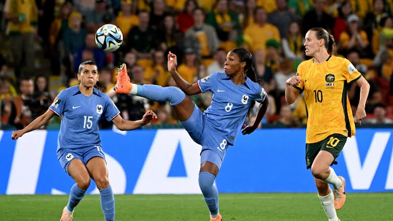 AlertesInfoot's tweet image. 🚨 FLASH ➜ Les Bleues éliminées par l'Australie en tirs au but.

Les Bleues ont été éliminées par l'Australie en quart de finale de la Coupe du monde féminine, après une interminable séance de tirs au but.