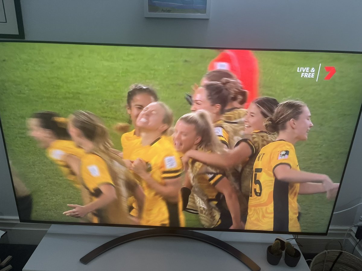 daveharrisAUS's tweet photo. #OCEWIN on both screens!
#Matildas #FIFAWomensWorldCup2023 #LCO #PCS https://t.co/LROLLZ0sa0