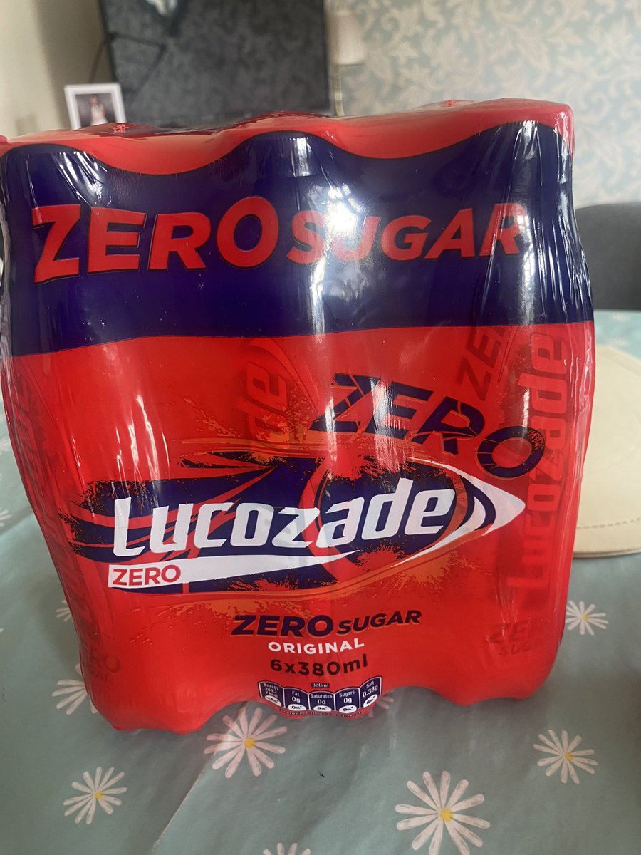 Megs_mam's tweet photo. @HayleyJenifer @LucozadeIreland Just picked up the 6 pack in Dunnes stores https://t.co/ESftnqP3zi