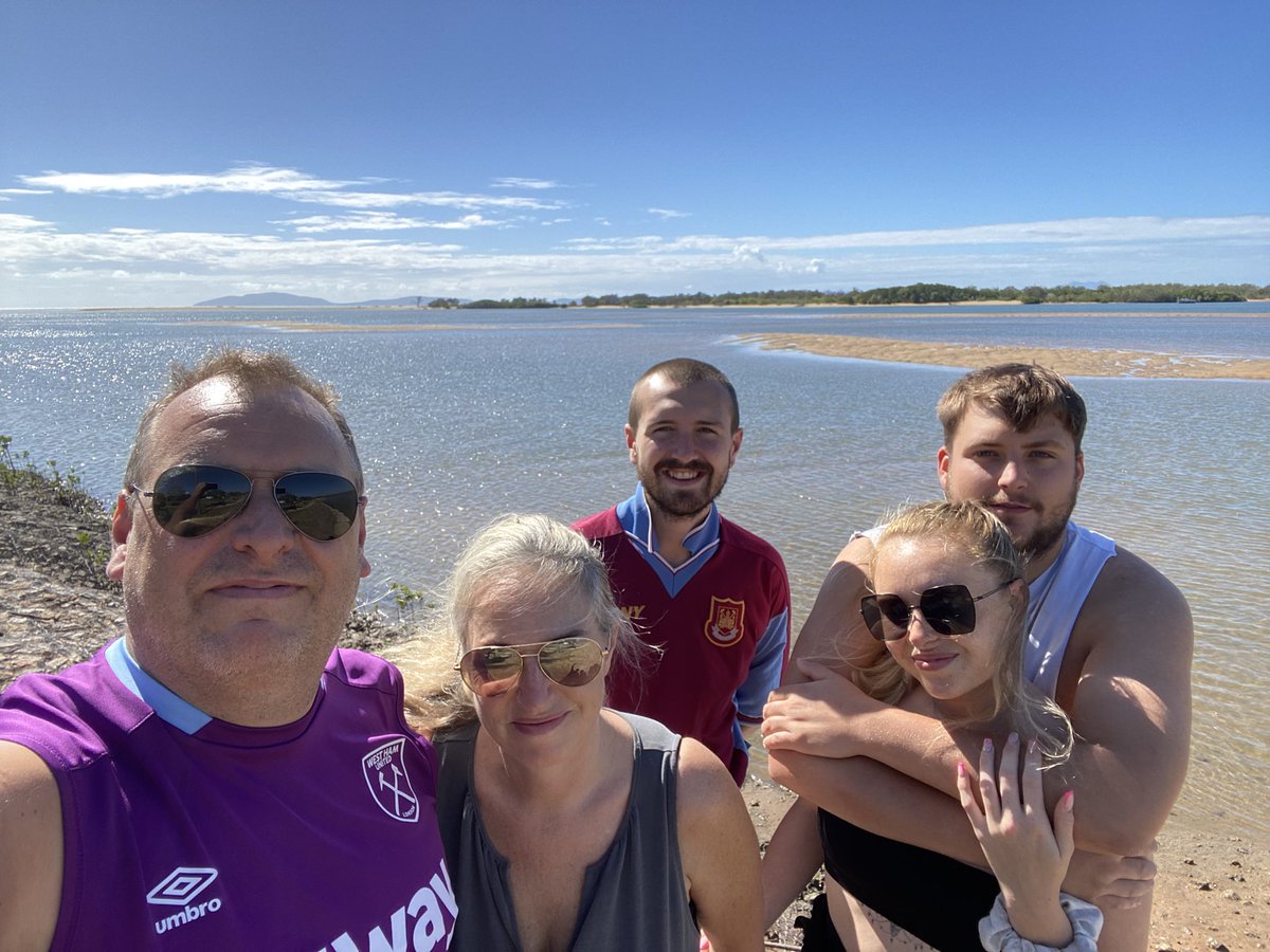 roxtonbubbles's tweet photo. @WestHam COYI! ⚒️⚒️⚒️🇦🇺@isabellacoxxx @USA_Ricee https://t.co/ngxkQbdRVi