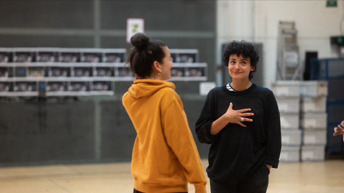 NationalTheatre's tweet photo. Rehearsals for The Odyssey: The Underworld are well underway 🤩

Odysseus’ epic journey has been told across the country in five parts as part of Public Acts.

The final part of the journey takes place on the Olivier stage from 26 August.

📸 @joelynntw https://t.co/x2MhYbriFh