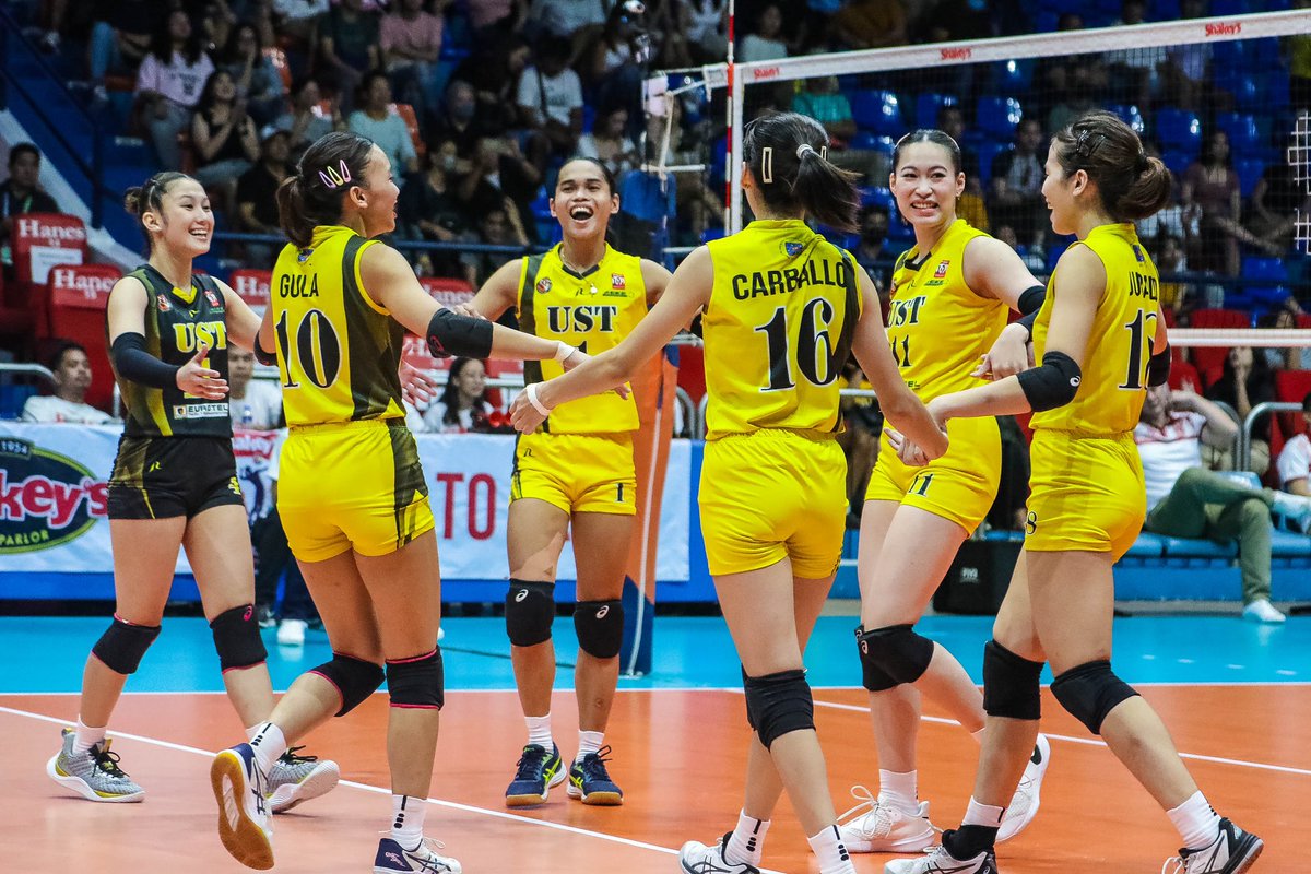ShakeysLeague's tweet photo. UST Golden Tigresses claims #SSLNationalInvitationals bronze!

#ShakeysSuperLeague #SSLNationalInvitationals
@MyPlusNetwork @PHShakeys https://t.co/NUga33qcHJ