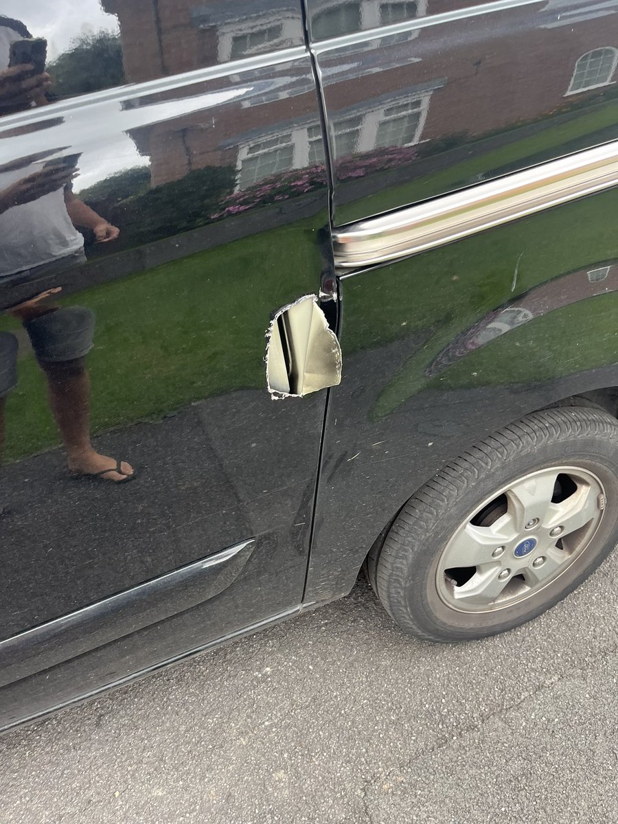 If you rob peoples tools you’re the lowest of the low. I’d rather you rob my tv. Taking my tools means I can’t work with kids to look after. Scumbags need hanging in public.