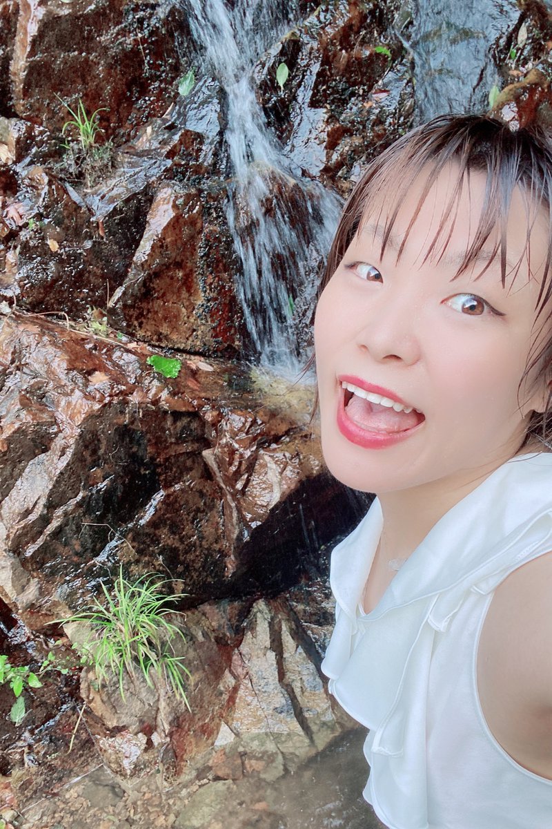 YUKARI_ORACLE's tweet photo. 久しぶりの滝✨✨
涼しくて気持ちいい❤️❤️❤️ https://t.co/0Nc3Ez7kAi