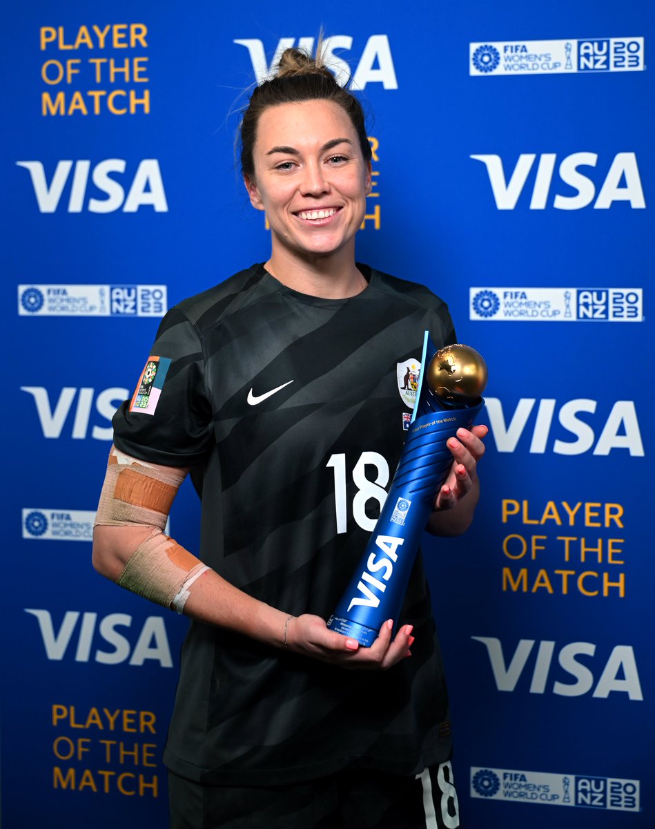 BarclaysWSL's tweet photo. Mackenzie Arnold 👏

#FIFAWWC x #BarclaysWSL https://t.co/3rnSAPL5GL