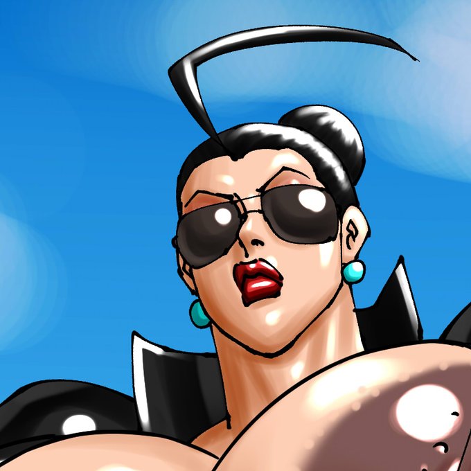 峰不二子スタイルで通勤する凛子先生 