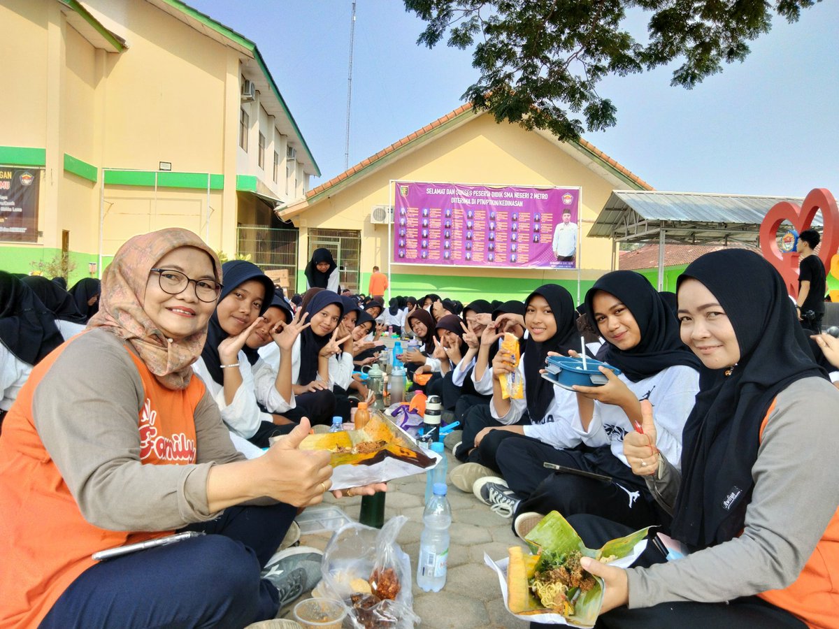 SMA Negeri 2 Metro, Lampung tweet media