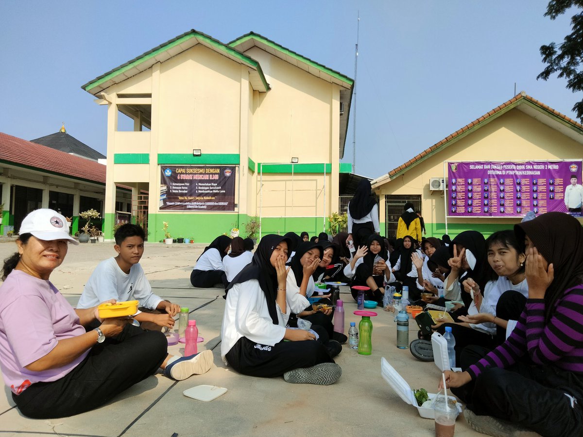 SMA Negeri 2 Metro, Lampung tweet media