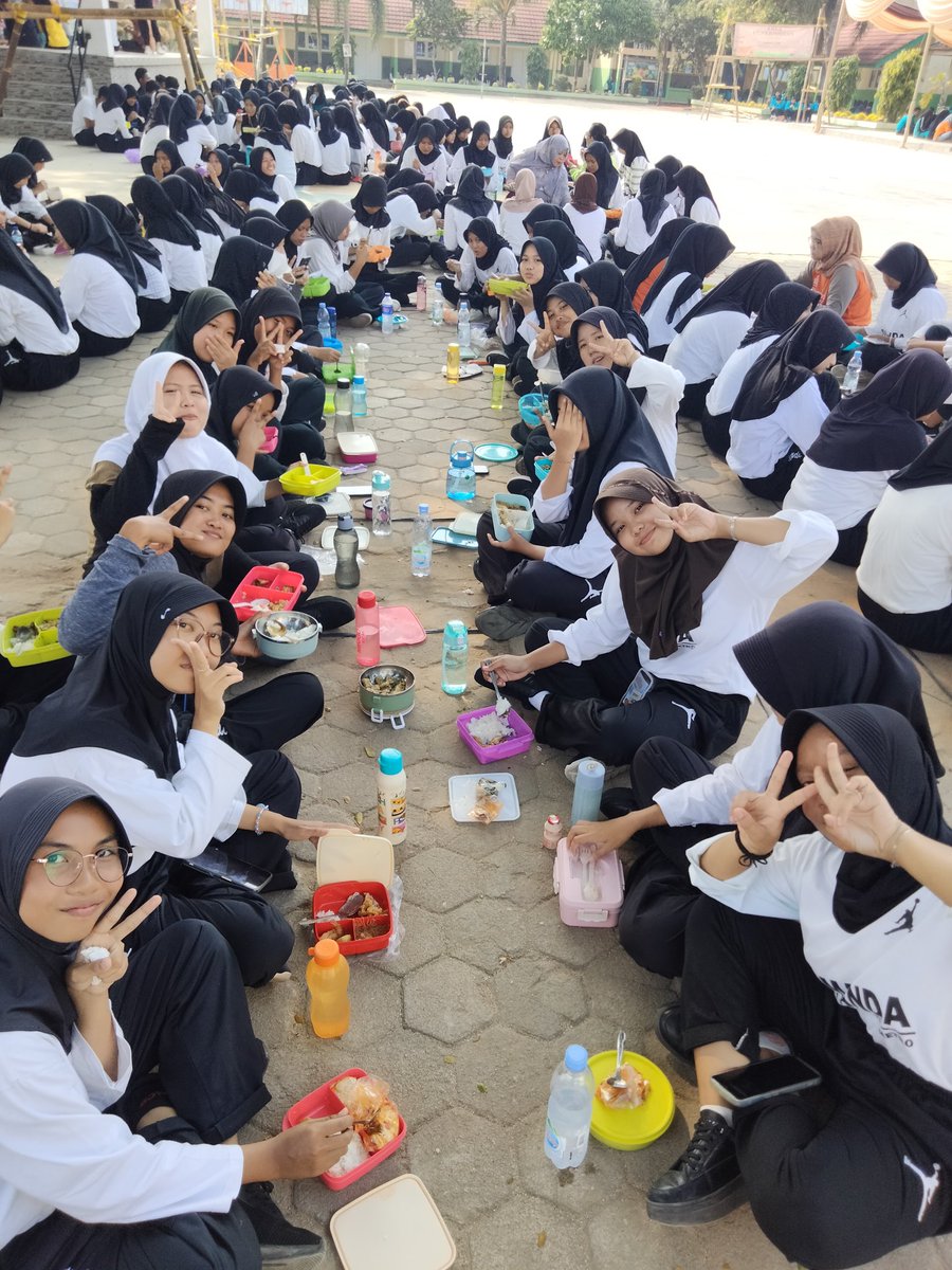 SMA Negeri 2 Metro, Lampung tweet media