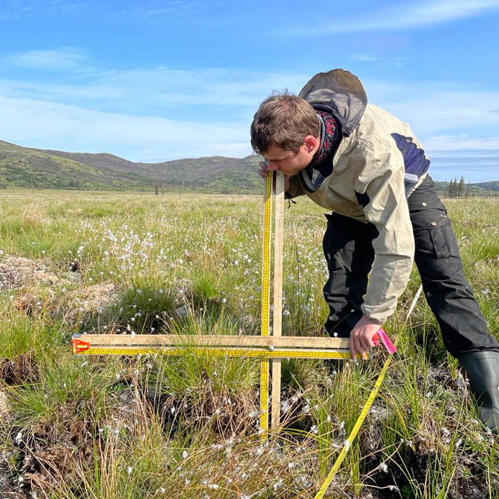 NASAEarth's tweet photo. In 2022, severe lightning ignited fires in Alaska. 🔥 

A year later, @VUamsterdam scientists with @nasa’s ABoVE project are studying the burned tundra to understand how Arctic fires impact plants, soil, permafrost and more. https://t.co/2R9TTWj84f https://t.co/H4emkr9ARb