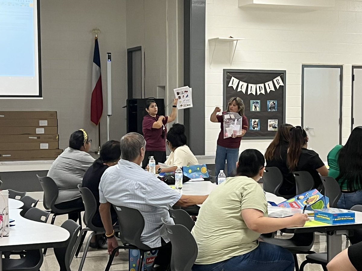 Saturday Parent Symposium has been great! We had such a great turnout!! 🤓 @EISDofSA @EISDSpecial #playbigwinbig