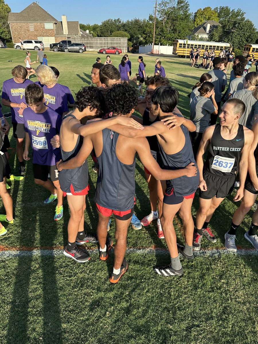 Cententrack's tweet photo. Great start to our season! ☀️🔥🔥🔥
@Friscoisdsports @Cen10titans @friscoisd 

S/O to the Volk family for providing breakfast to all of our teams!! https://t.co/kMZ8cEWwIJ