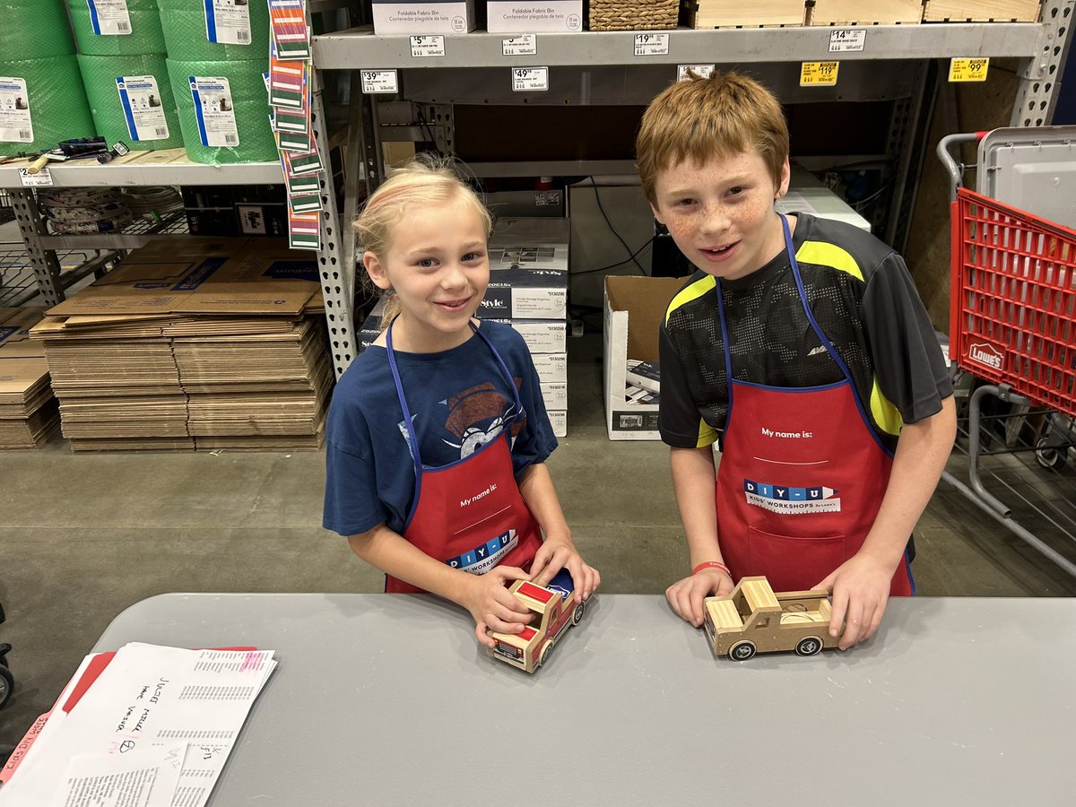 Lowes627 tweet media