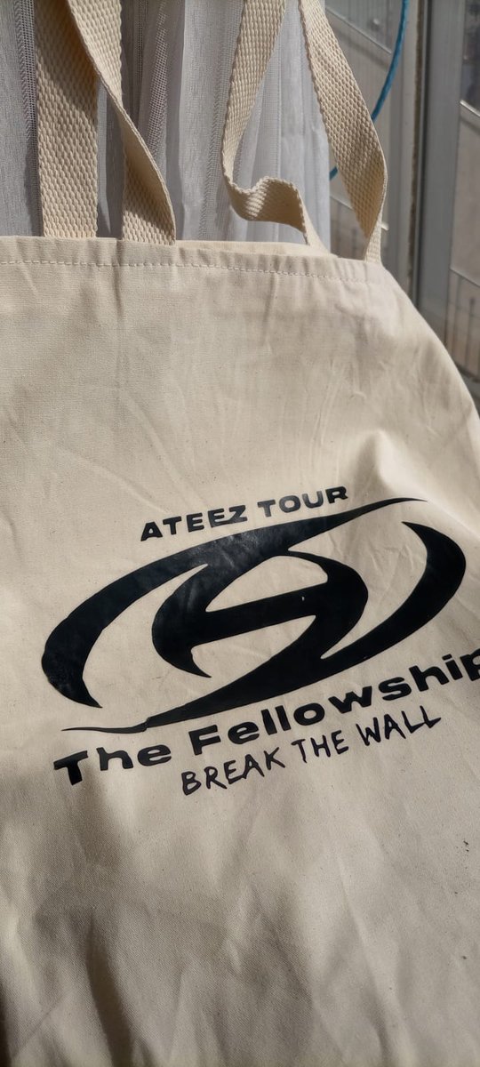 RedLineFanStore's tweet image. NOVIDADE PARA QUEM FOR PARA O ESQUENTA!!!!

 A pulseira e o bastão de coração são 25,00 cada. 
A ECOBAG tbm é 25,00 (30x40) a estampa no preto ou laranja
Os kits. Vai ter de 20,00 a 140,00.

Garanta seu ingresso: doity.com.br/esquenta-the-f…