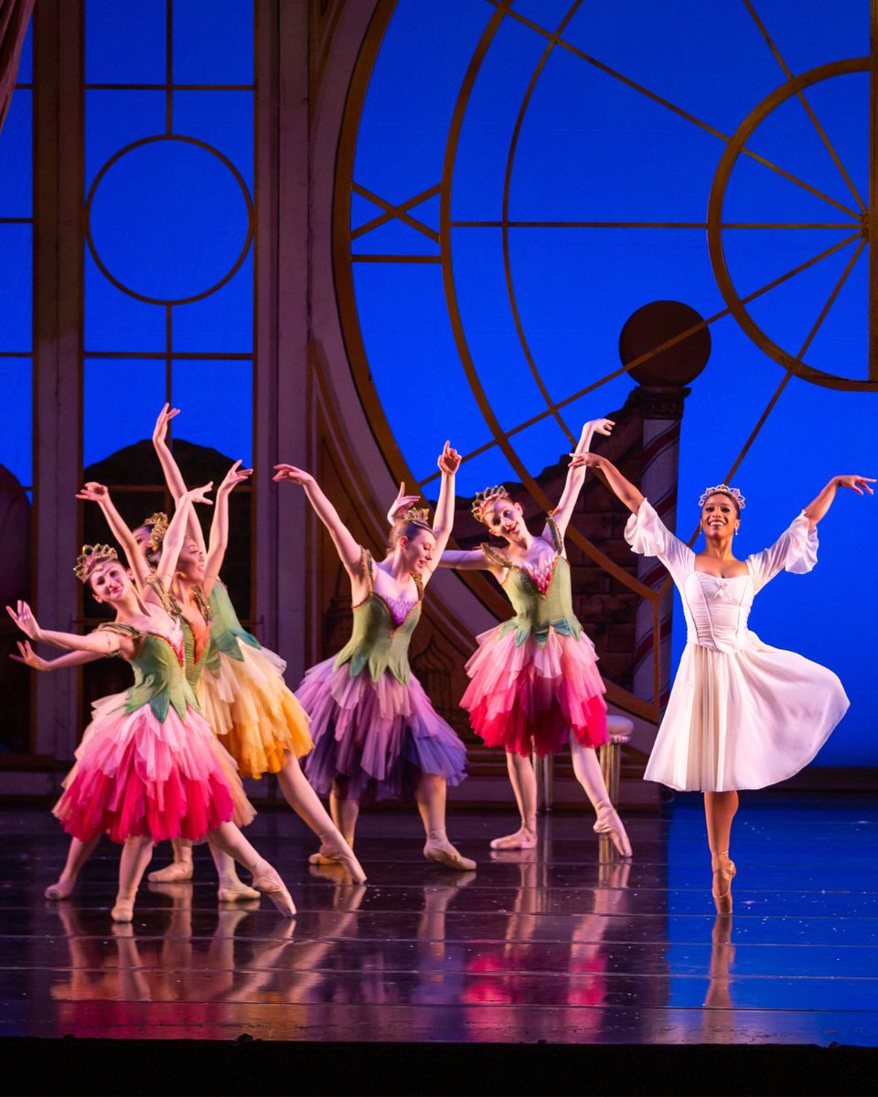 Experience the magic of MY FIRST NUTCRACKER, the shortened, less crowded, and sensory-friendly performance of THE NUTCRACKER.

12/20 at 11 a.m.
12/21 at 11 a.m.

Tickets: bit.ly/470ODid

#BalletMet #TheNutcracker