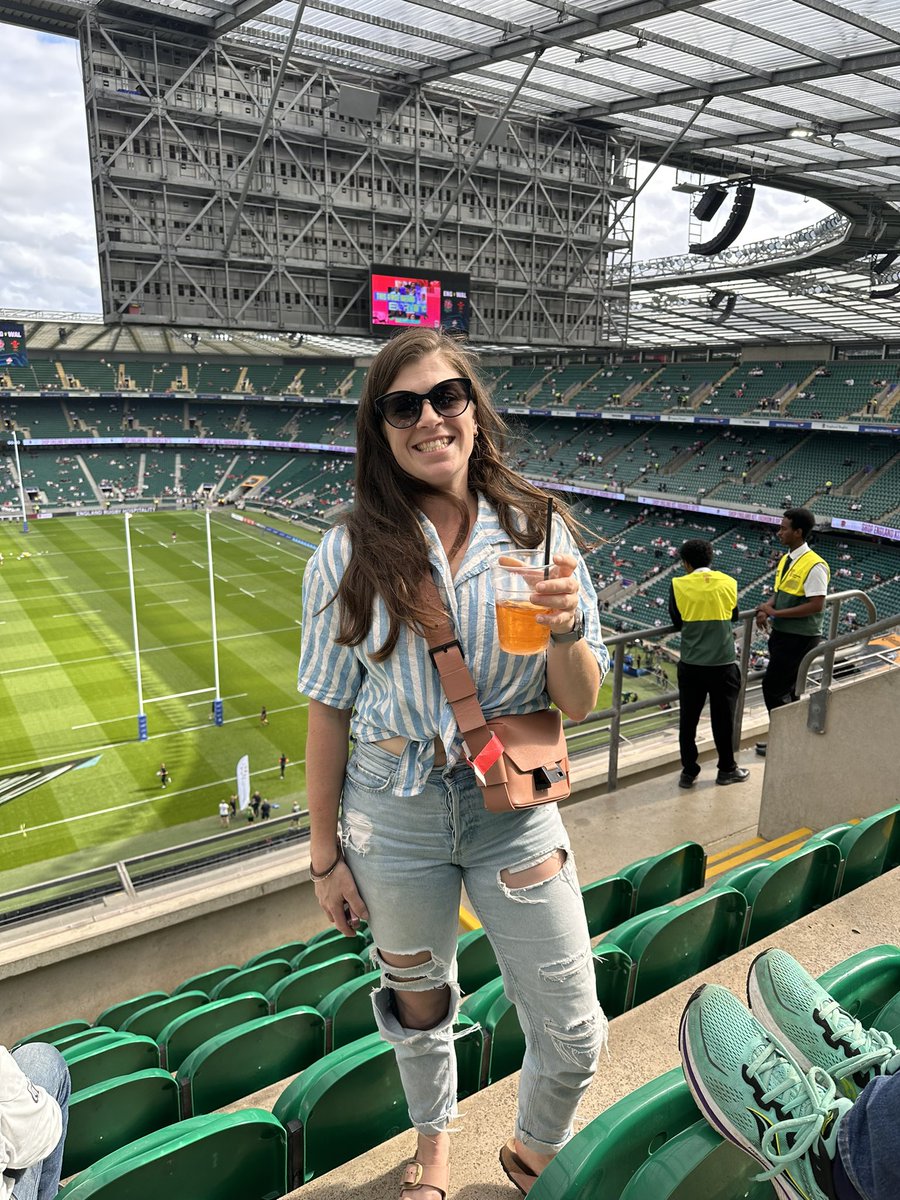 rowan jane collins tweet media