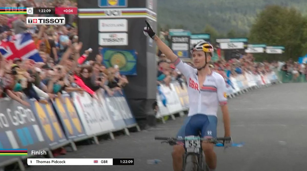 hautesavoie2027's tweet photo. TOM PIDCOCK YOU ARE THE WORLD CHAMPION 🌈

THE TWEED VALLEY ERUPTS 🥳

WHAT CAN'T THIS GUY DO!?

#GlasgowScotland2023 🏴󠁧󠁢󠁳󠁣󠁴󠁿 https://t.co/Rkd48dwNcy