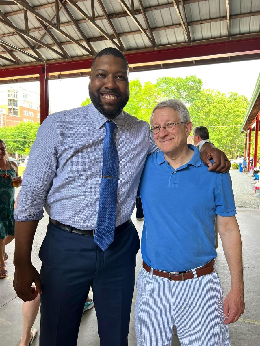 ENDORSEMENT
<a href="/stevefordurham/">Steve Schewel</a> has been involved in public service and leadership in Durham for decades, and I am so grateful to have received his great endorsement. 

“I am honored to give my strong support to Leonardo Williams to be the next mayor of Durham. On a deeply divided