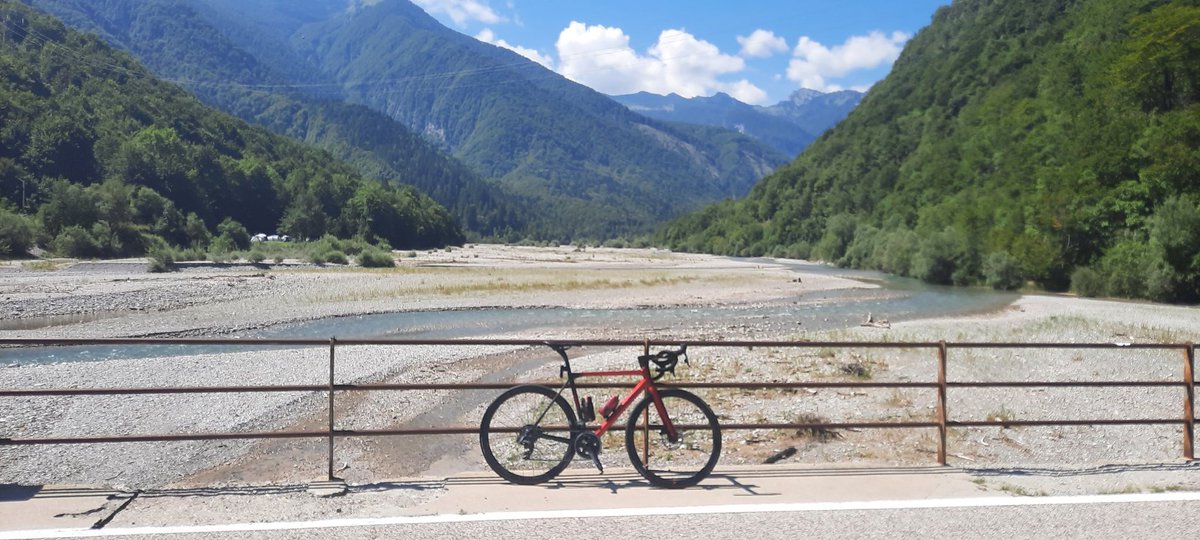 valtop3's tweet photo. #pedalandoinfriuli #passorest #valdipreone https://t.co/TINzmlpmkt