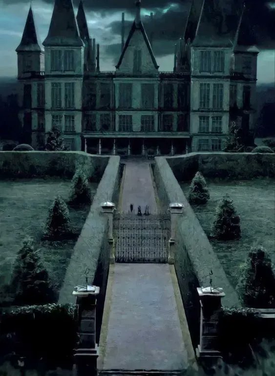 MuggleNet's tweet photo. It's time for a new #MuggleNetTrivia question! ⏰ 
According to "Order of the Phoenix," what town is Malfoy Manor located near? https://t.co/jZnWFJxYRu