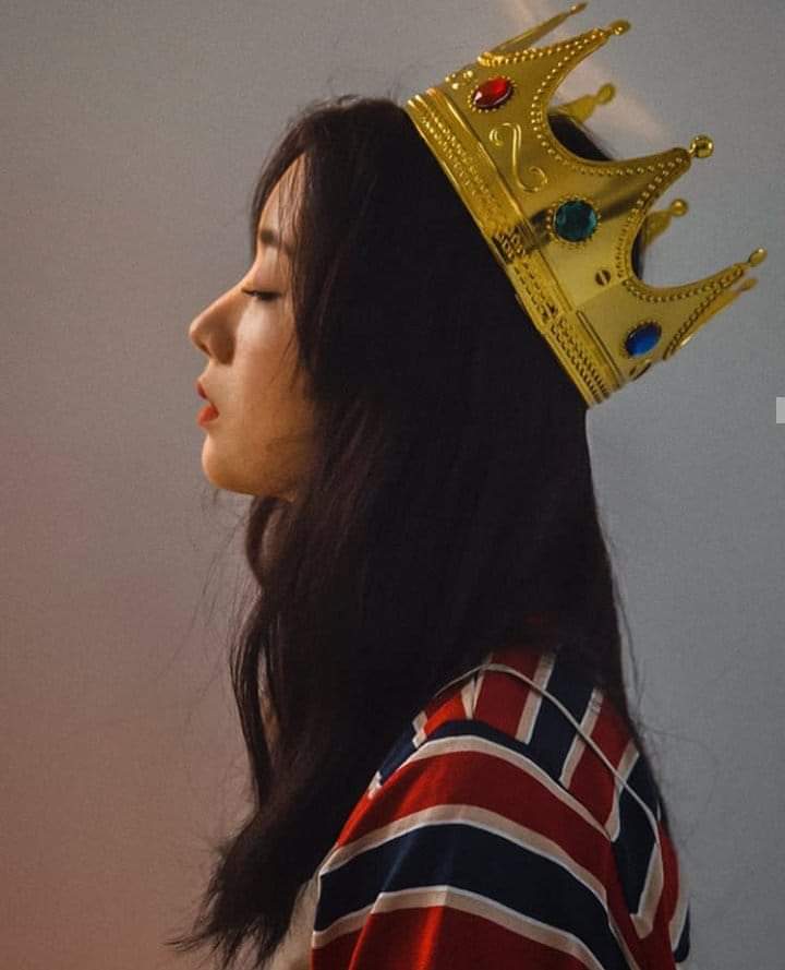nicollitess's tweet photo. Perfect side profile, you mean, YOON BOMI OF APINK? 🧎‍♀️

#여름에_찾아온_서른번째_봄
#HAPPY_BBOM_DAY https://t.co/vk4pK5vLsF