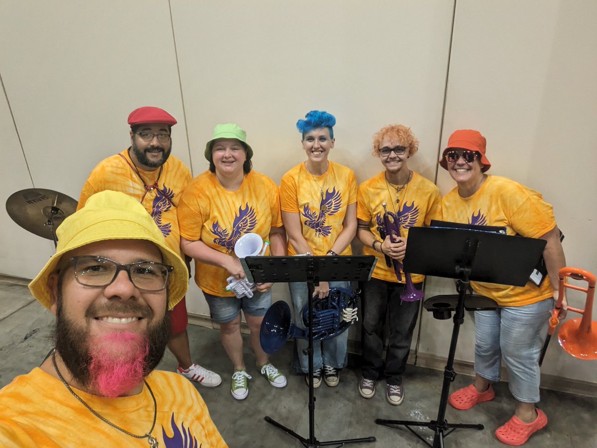 PhoenixCorpsDCA's tweet photo. Molotov Cockatiel in the tunnel at Drum Corps International SoundSport Championships in Indianapolis, IN.

Looking forward to giving folks something DIFFERENT. https://t.co/DkZzhdQtTL
