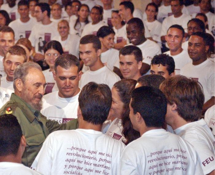 #AnapSanctiSpíritus. "(…) nosotros creemos en los jóvenes (...) creer en los jóvenes significa una actitud, creer en los jóvenes significa un pensamiento." Feliz día. #AnapCuba #FudelPorSiempre #SanctiSpíritusEnMarcha <a href="/Eidy97661881/">ANAP ESPIRITUANA</a> <a href="/RafaelAnap/">Rafael Santiesteban Pozo</a> <a href="/OsmaniPerez18/">Osmani Pérez Márquez</a> <a href="/yau/">abc</a>