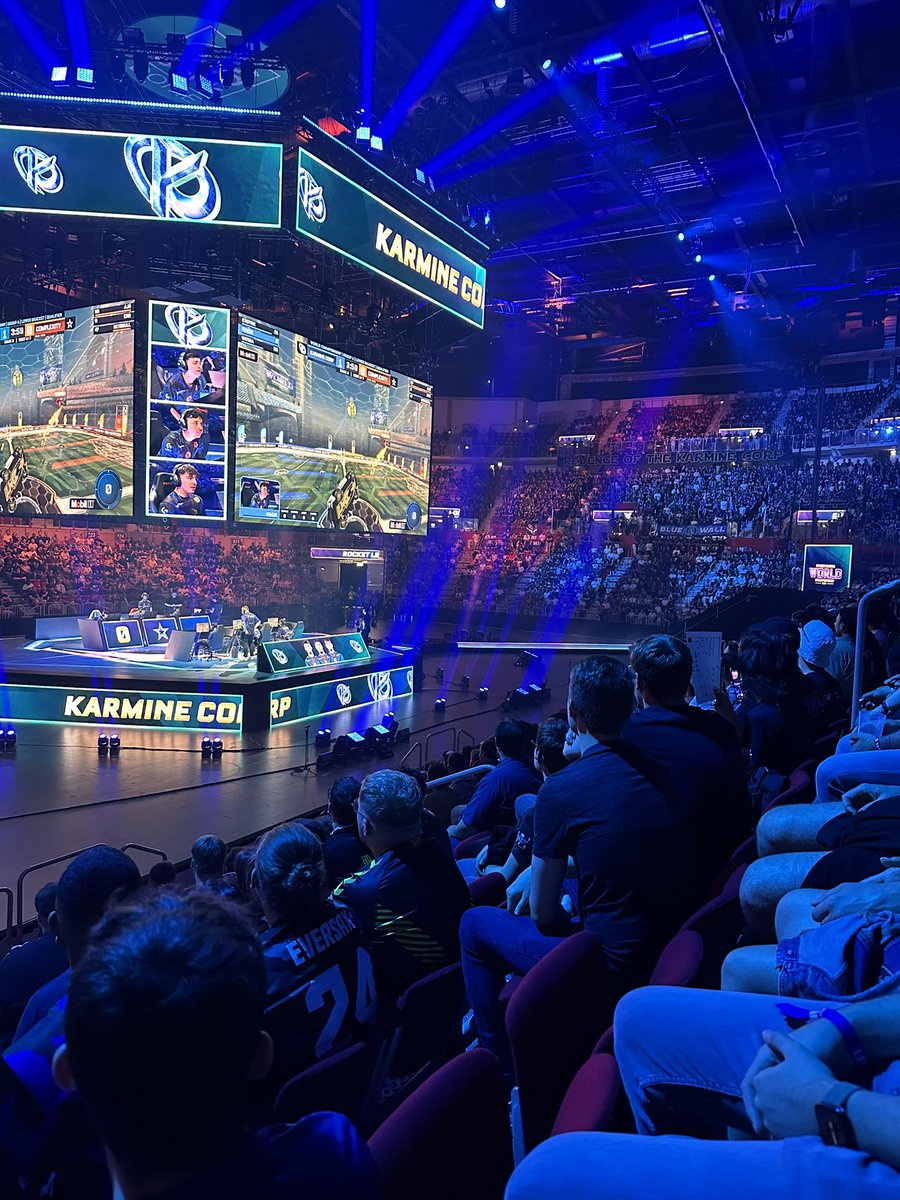 <a href="/RocketLeague/">Rocket League</a> Worlds geht ab! 
@AtoZ__rl <a href="/ForGetRL/">ForGet</a> <a href="/FlyBackGerry/">Gerry</a> <a href="/BlizStor/">BlizStor</a> <a href="/FlyBackBasti/">Basti</a>