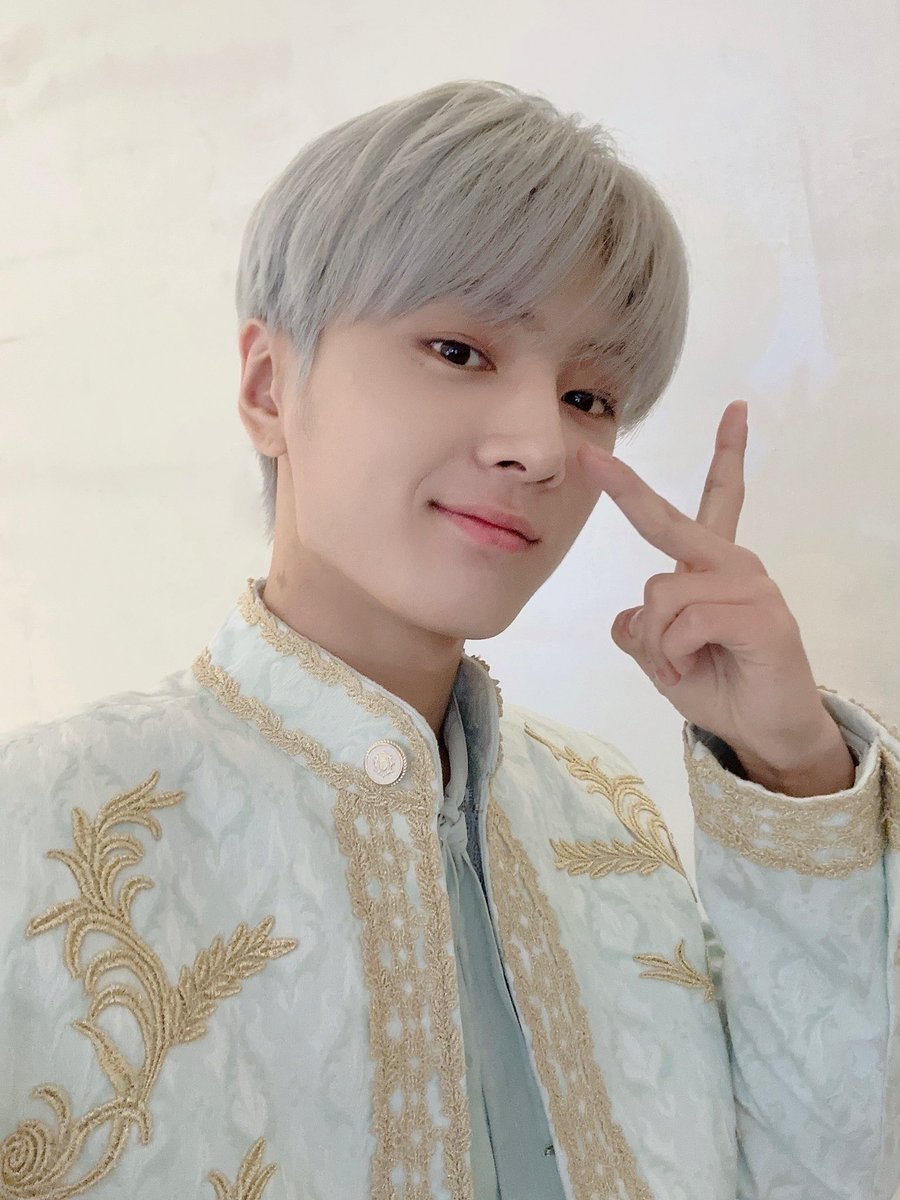 WVRS | 230813

#ENHYPEN_JAY 🌟 wrote a post:

Looking at my hair right now, the color faded a lot..🤣

#제이 #ENHYPEN #엔하이픈 <a href="/ENHYPEN_members/">ENHYPEN</a> <a href="/ENHYPEN/">ENHYPEN OFFICIAL</a>