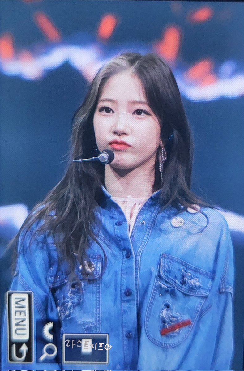 dal_sserafim's tweet photo. #HEEJIN #KAZUHA https://t.co/QN5CNIgEEL