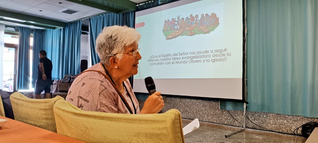 noti_obreras's tweet photo. Intervienen militantes para pedir aclaraciones al informe. La Comisión permanente responde a las cuestiones planteadas. #Enla14 https://t.co/LoZwkmlJvP