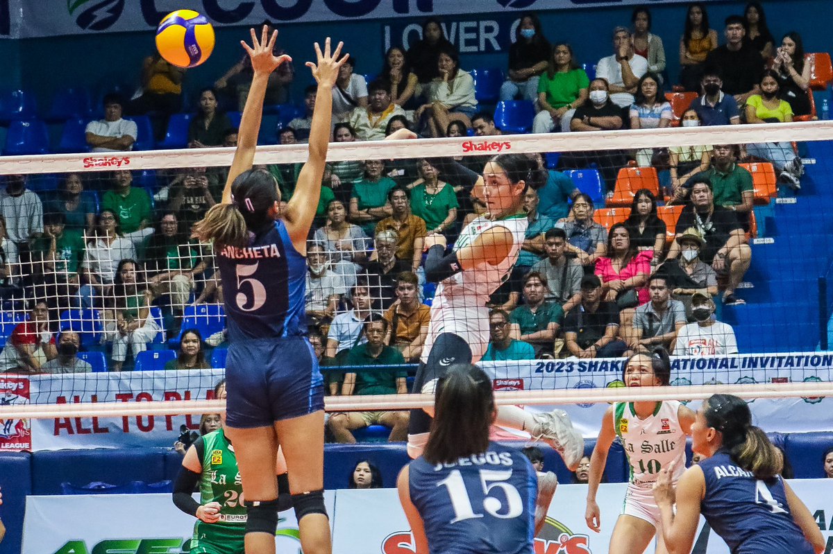 ShakeysLeague's tweet photo. Hype woman, middle blocker and libero - Amie Provido

#ShakeysSuperLeague #SSLNationalInvitationals 

@MyPlusNetwork @PHShakeys https://t.co/cBskJfGLZT