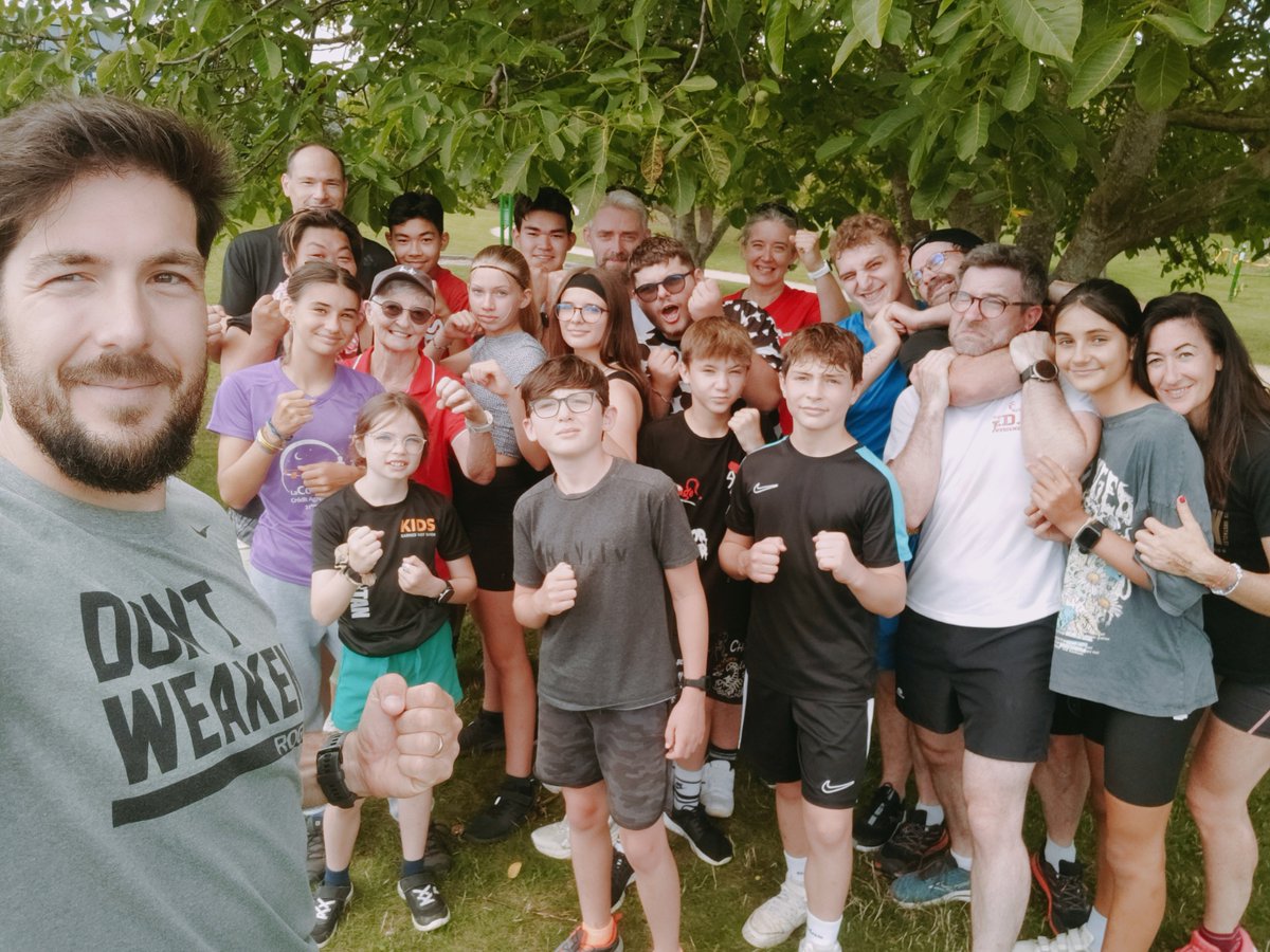 #WWKD2023
Ce matin, 𝑾𝒐𝒓𝒍𝒅 𝑾𝒖𝒔𝒉𝒖 𝑲𝒖𝒏𝒈𝒇𝒖 𝑫𝒂𝒚 avec Saint Marcel Karate
👏🏻 Un grand bravo aux participants qui ont réalisé les #HIIT de #CrossTraining en mode #Kungfu + exercices #Sanda sur cibles &amp; mouvements #Wushu #AlwaysCan #DontWeaken
<a href="/IWUFOfficial/">IWUF Official</a>
<a href="/ffkarate/">FFKaraté</a>
