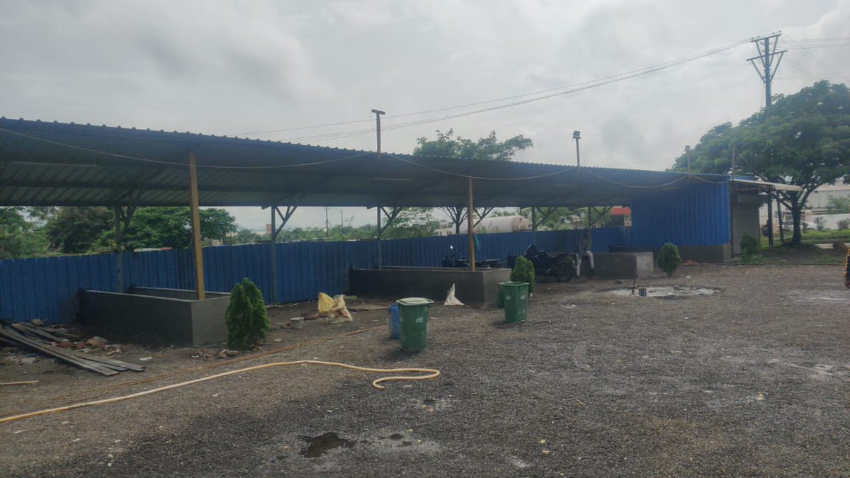 UrmiDas3's tweet photo. Through @goibibo, we booked #HotelTulsi in Igatpuri, however the hotel is under renovation. We're trying @GoibiboSupport from last 6 hrs conveying the same story again and again, but the only answer we got is that we are working. https://t.co/KEhsQNcVve