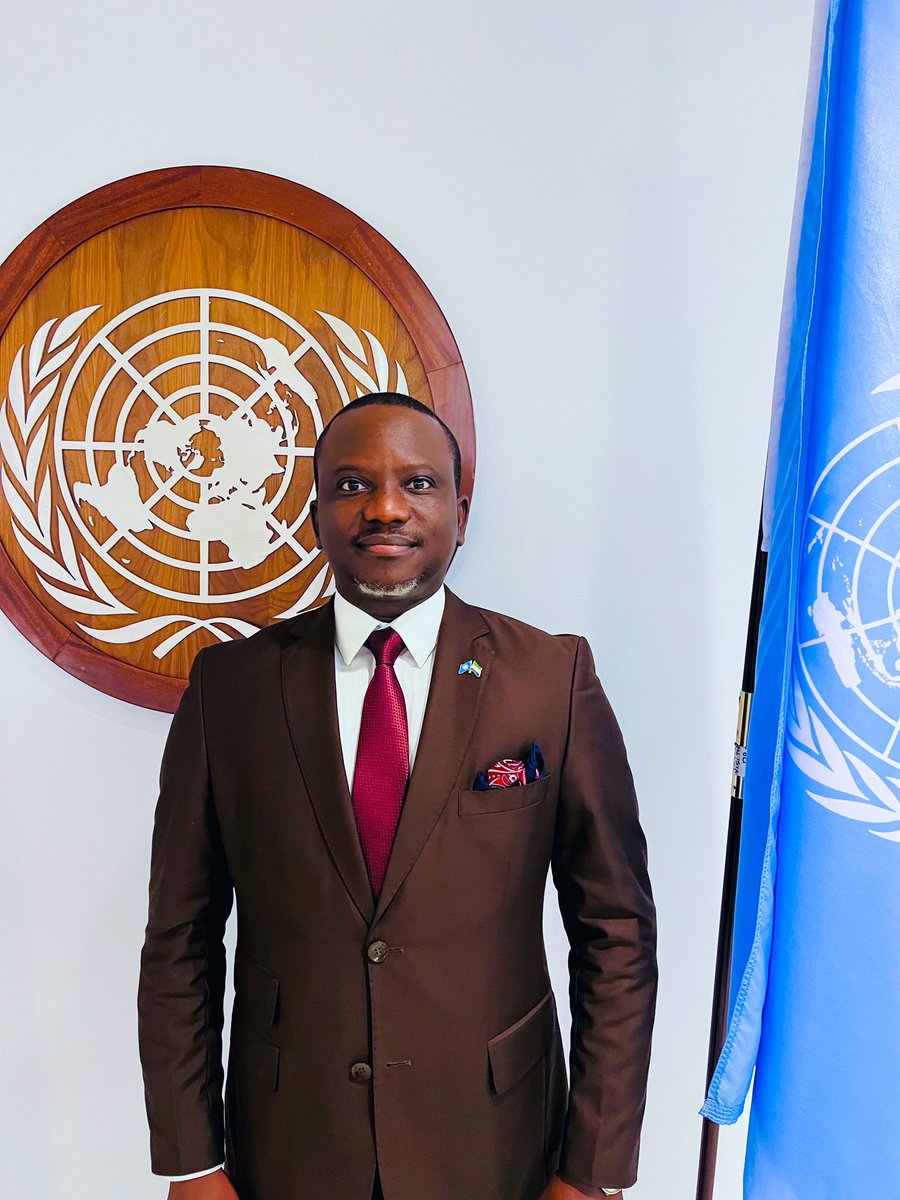 YouthEnvoyGoSL's tweet photo. Happy Int. Youth day! Our Youth Envoy, Amb. @yulisa_ahmadu  joined other Young Leaders at the UN Youth Assembly 2023 for the  #InternationalYouthDayCelebration!We consider this an opportunity to advocate for #SierraLeone Youth and forge meaningful partnerships.  #SaloneTwitter https://t.co/G2Zqx95w2I